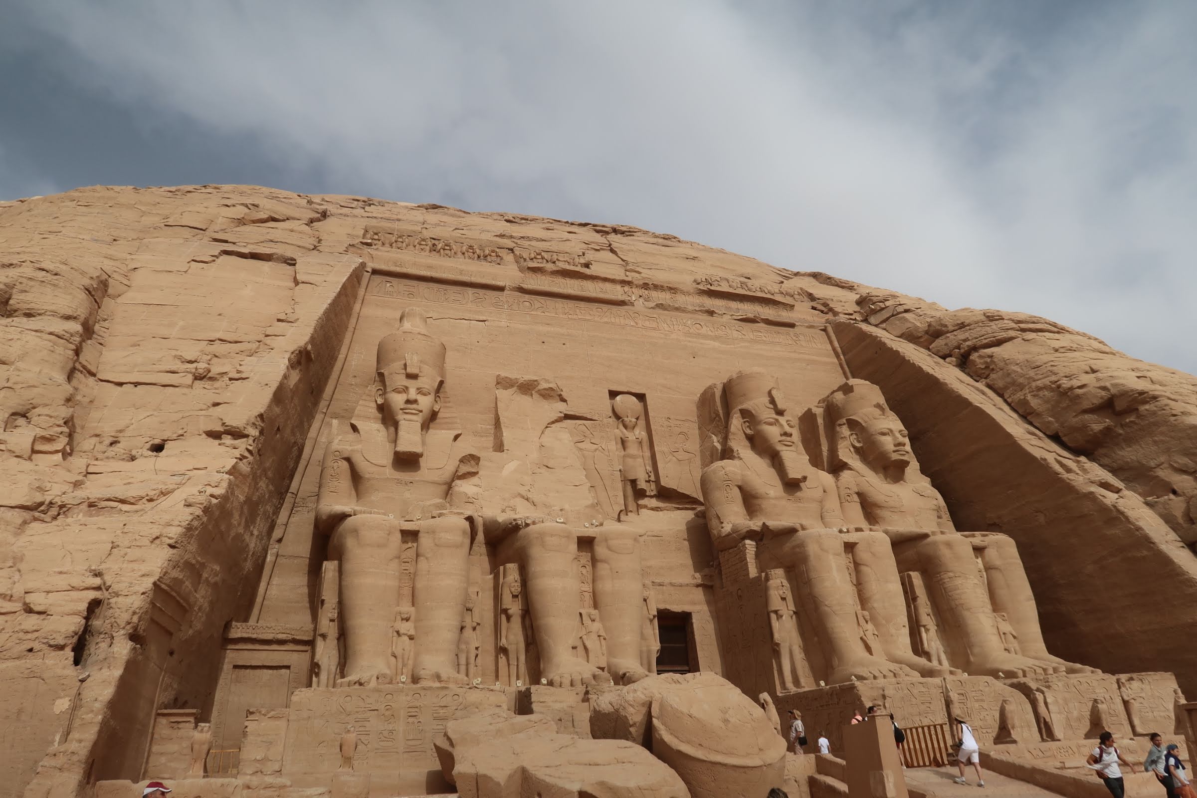 アブシンベル神殿とアスワンの飯と宿 エジプト Supi Blog